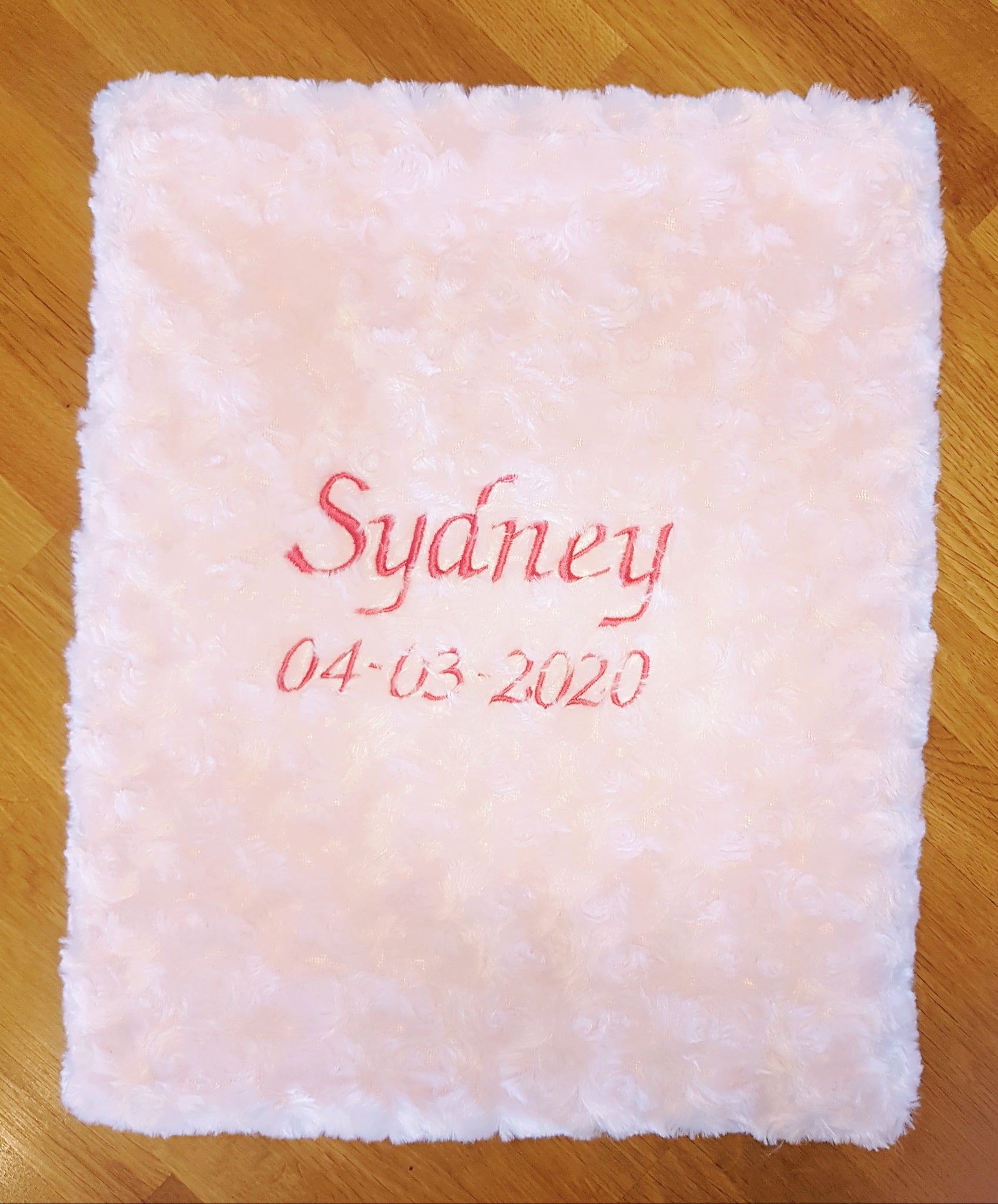 Supersoft personalised rosebud blanket