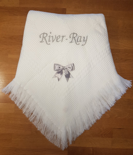 Personalised shawl/blanket with bow